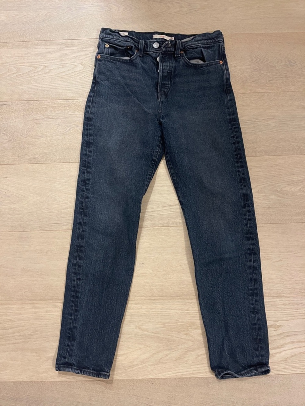 Levi's Black Straight-Leg Wedgie Women's Jeans 27w